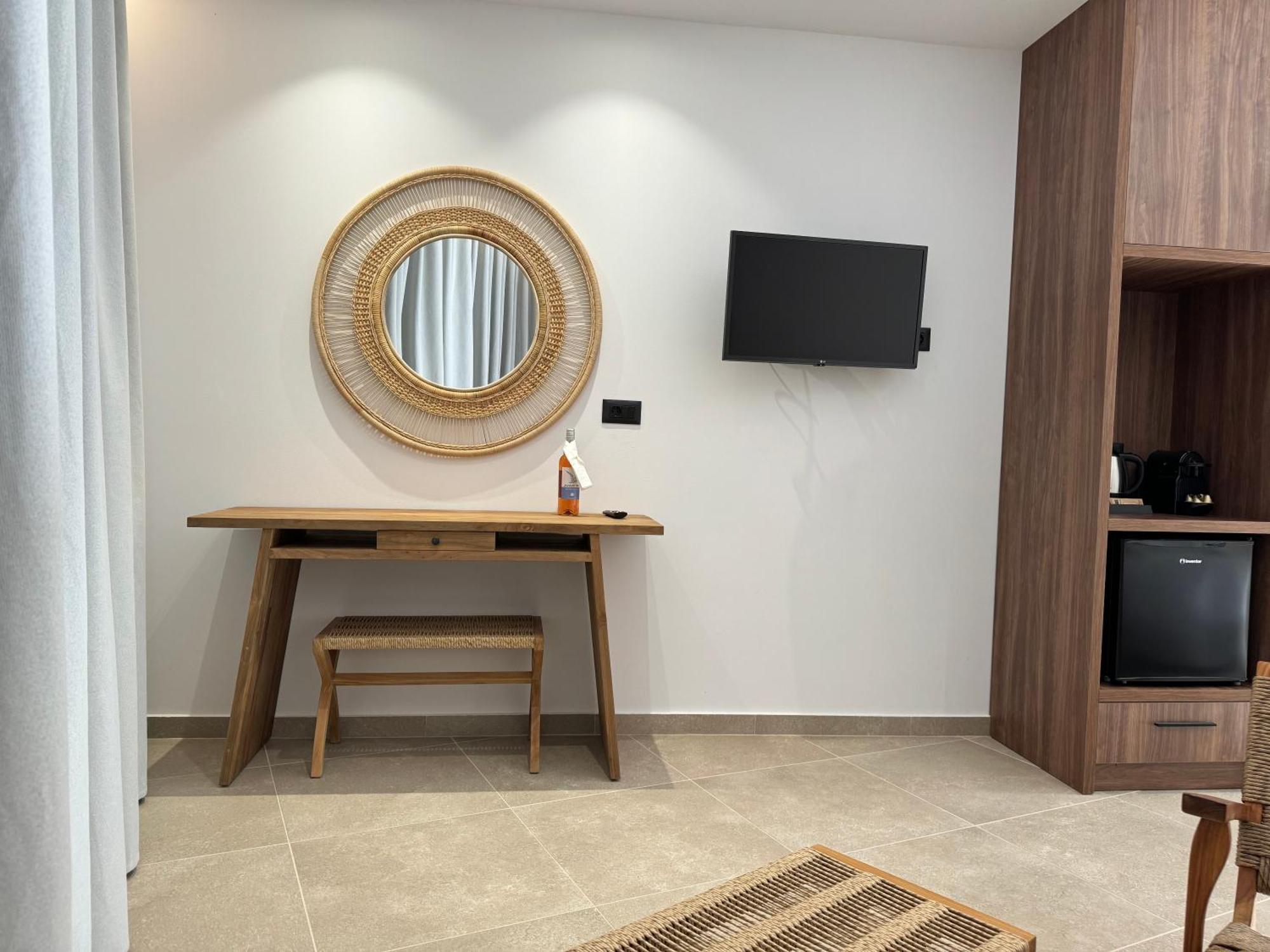 Johannes Boutique Apartments & Suites Afantou Exteriör bild